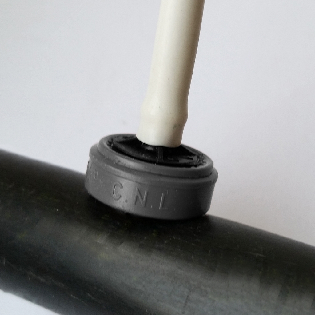 Woodpecker drippers 4L/h (1.0 gph) Barb PCJ LCNL (250/pk) Groupe